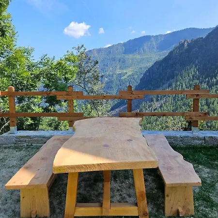 Il Castello Nel Bosco, Torrente Apartamento